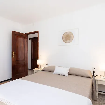 Apartment Home2book Bright Stadium Apartment, Cruz