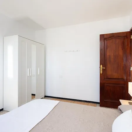 Apartment Home2book Bright Stadium Apartment, Cruz *