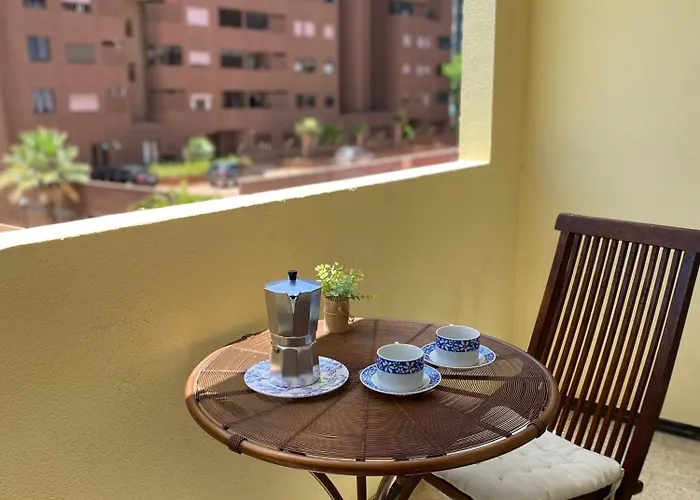 Home2book Bright Stadium Apartment, Cruz