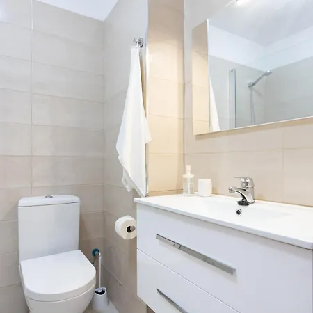 Home2book Bright Stadium Apartment, Cruz * سانتا كروز دي تينيريف