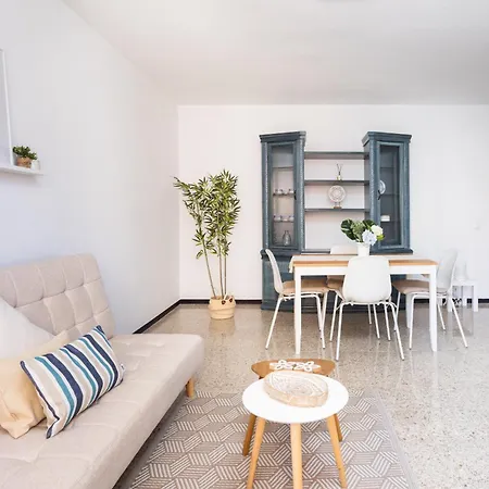 Home2book Bright Stadium Apartment, Cruz شقة سانتا كروز دي تينيريف