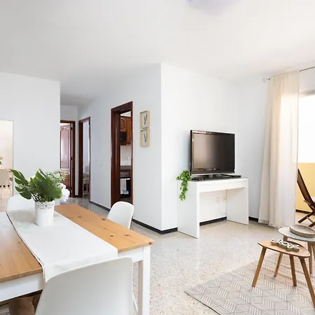 Home2book Bright Stadium Apartment, Cruz * سانتا كروز دي تينيريف