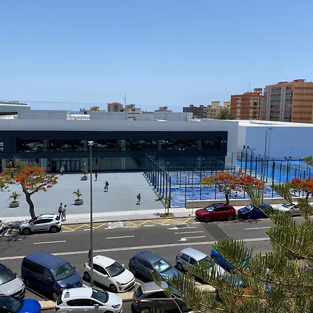 Home2book Bright Stadium Apartment, Cruz سانتا كروز دي تينيريف