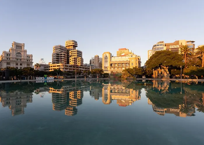 Home2book Bright Stadium Apartment, Cruz * サンタクルスデテネリフェ