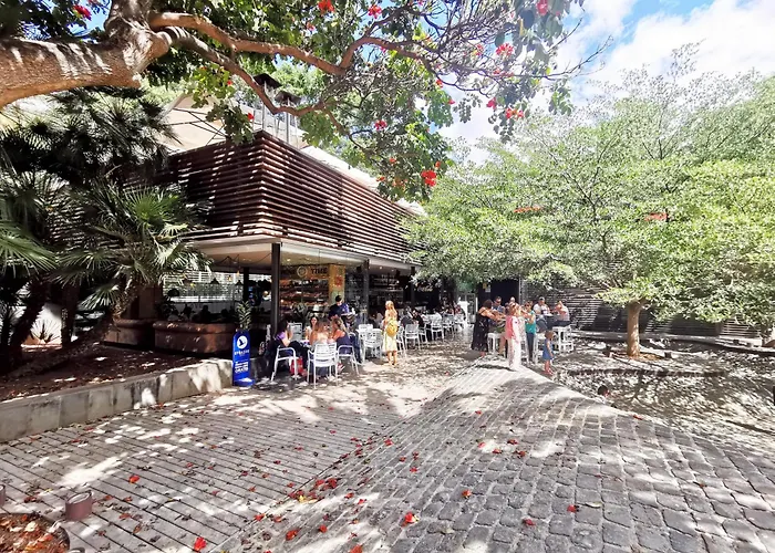 アパート Home2book Bright Stadium Apartment, Cruz *