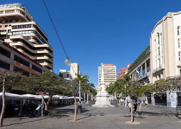 Home2book Bright Stadium Apartment, Cruz *