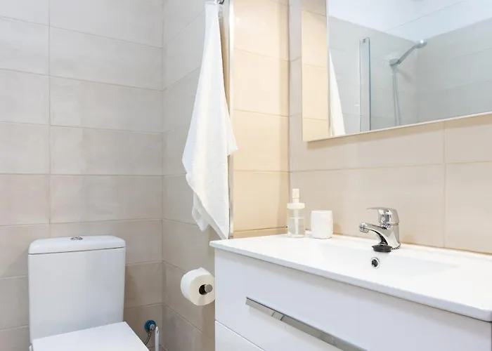 Home2book Bright Stadium Apartment, Cruz * サンタクルスデテネリフェ