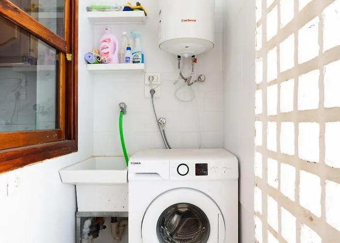 Home2book Bright Stadium Apartment, Cruz