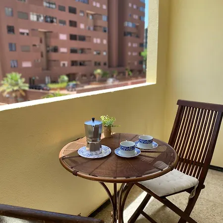 Home2book Bright Stadium Apartment, Cruz
